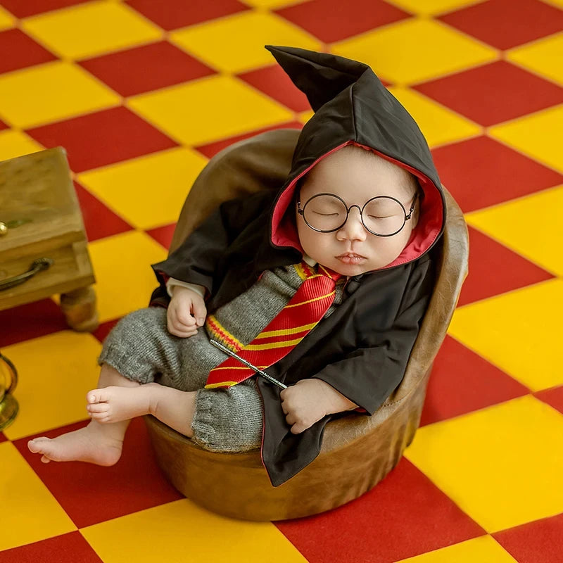 Newborn Magician Photography Costume - Image 4